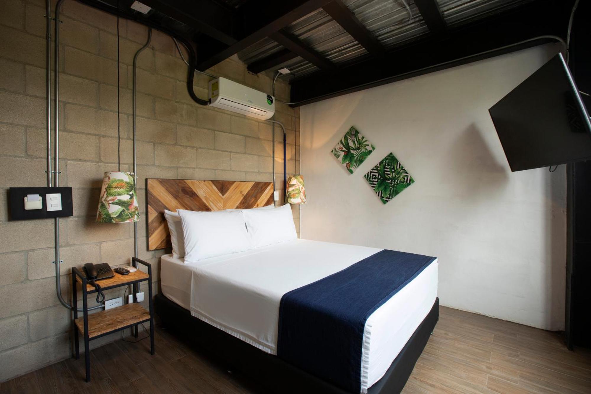 Hotel Lleras Меделин Екстериор снимка