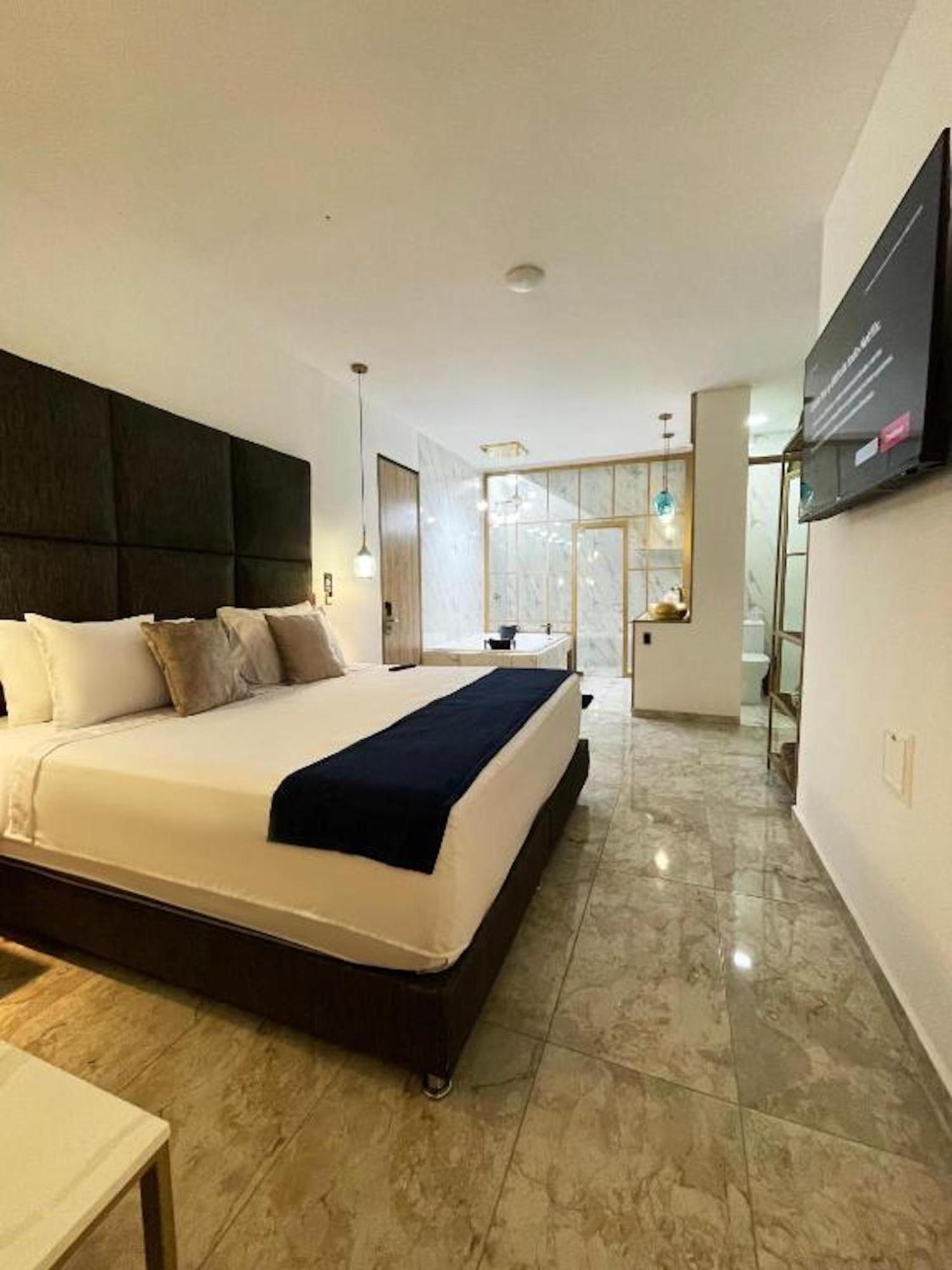 Hotel Lleras Меделин Екстериор снимка