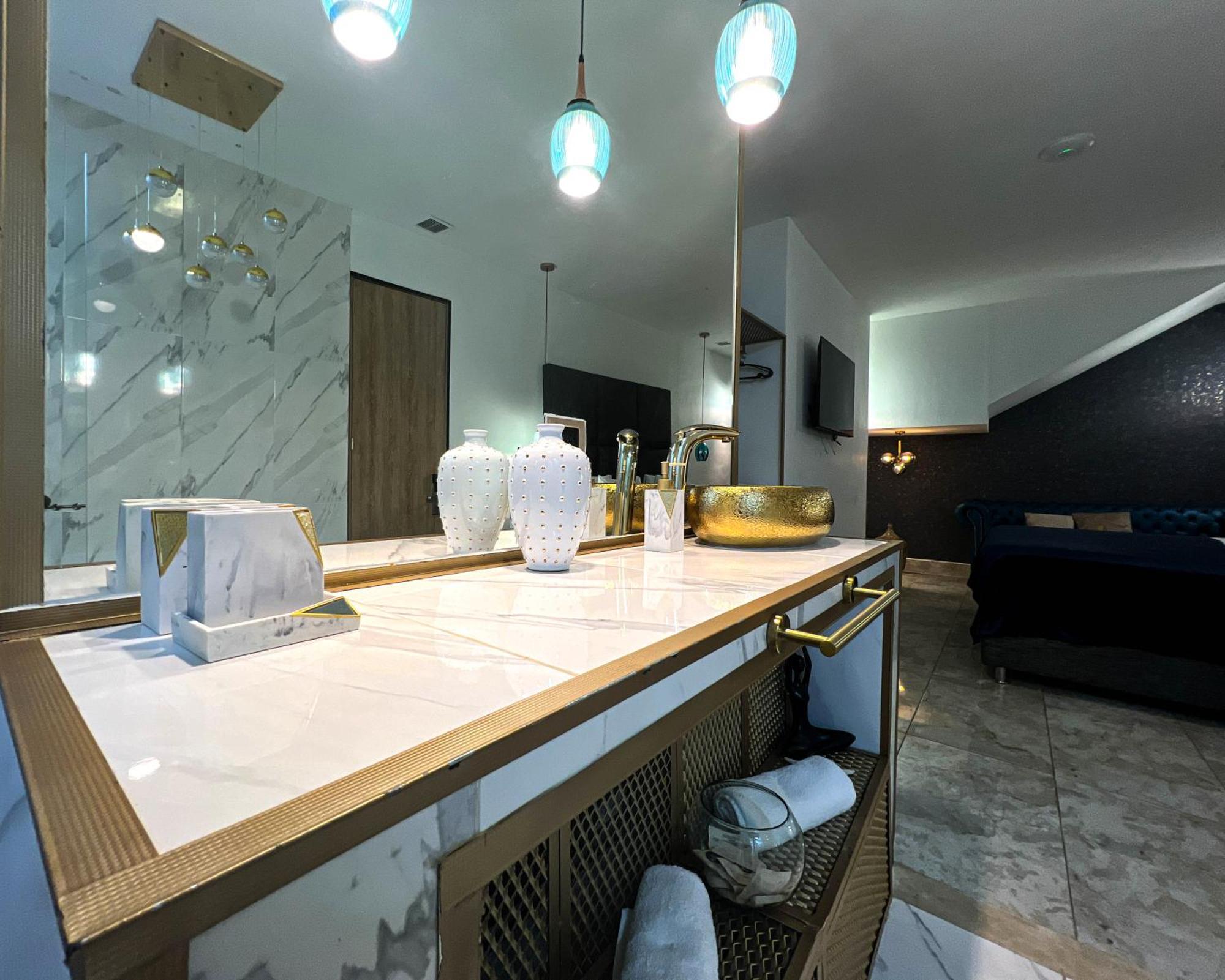 Hotel Lleras Меделин Екстериор снимка